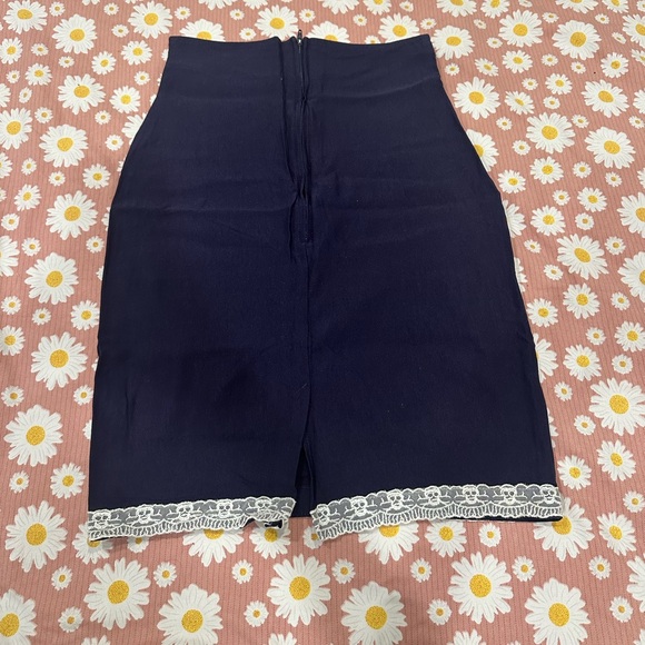Rock Steady navy stretchy pencil skirt - Picture 5 of 9